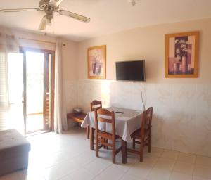 Compostela Beach Family Garden