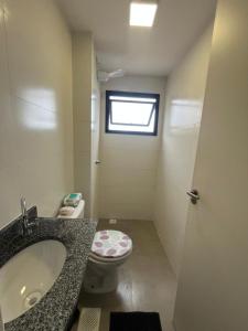 apartamento martim de sá 2 dormitórios churrasqueira na varanda Pé na areia 43 B Wilson B