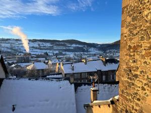 grand studio douillet et lumineux vue sur la vallée