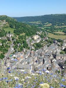 grand studio douillet et lumineux vue sur la vallée