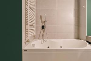 Natural Touch Hideaway