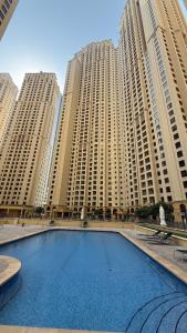 2BR Beach Side Lux JBR Retreat - Luxury Pool - Bahar 2002