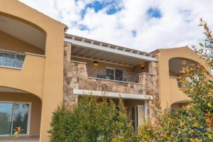 Casa Mirella - By Searly