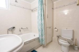 The White Marble Luxury City Apt