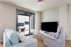 Home2Book Modern Apartment with Pool in Abades