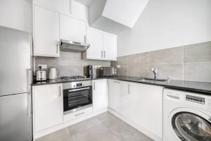 Blueground Fitzrovia nr Oxford St shops LON-63