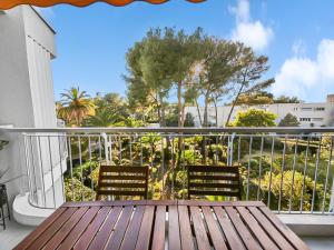 Appart moderne, piscine, parking proche des plages