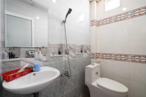 OYO 1187 Rose And Ross Place Budget Hotel And Private Resort