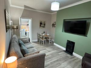 Modern 2BR Blairgowrie Cottage