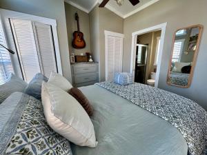 The Blue Nook a Tiny Home Retreat