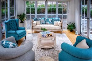 Sage Manor 8 Bedrooms