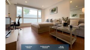 500m BTS l Fully Furnished l Pool and Gym l Sontana