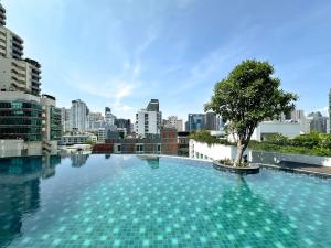 500m BTS l Fully Furnished l Pool and Gym l Sontana