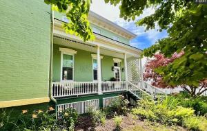 Wisteria Suite -The Belvedere Inn