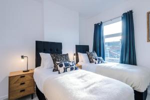 Presented by LTJ PrimeKey Properties - NEW! 4 Bed plus Sofa Bed, Perfect for Contractors