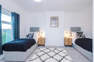 Presented by LTJ PrimeKey Properties - NEW! 4 Bed plus Sofa Bed, Perfect for Contractors