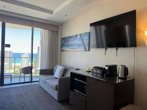 Oaks Goldcoast ,Goldcoast Highway surfers Paradise