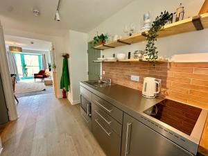 The Kittiwakes Perch