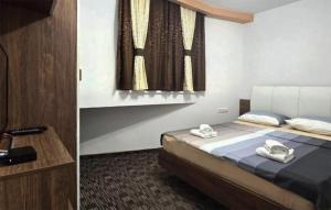 Awesome Apartment In Vodice With Wifi