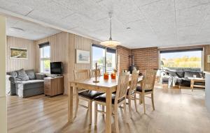 3 Bedroom Amazing Home In Otterup