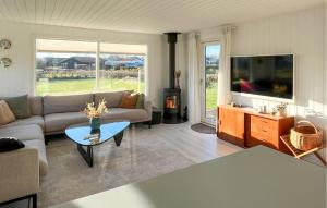 2 Bedroom Cozy Home In Sæby