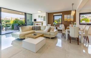 Cozy Apartment In Pula