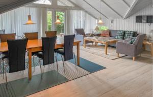 4 Bedroom Gorgeous Home In Tranekær