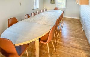 6 Bedroom Awesome Home In Hurup Thy