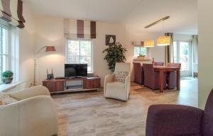 Cozy Home In Lemele With Heated Swimming Pool