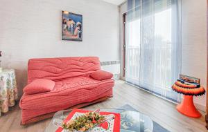 2 Bedroom Gorgeous Apartment In Royan