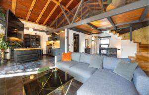 Amazing Home In Kastel Stari With Wifi