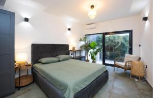 Amazing Home In Kastel Stari With Wifi