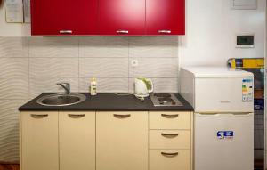 1 Bedroom Lovely Apartment In Vodice