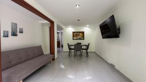 Apartment 5 minutes from the airport, stadium and Unicentro