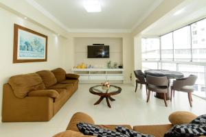 Apt 100m da Praia no Centro de BC RA4946