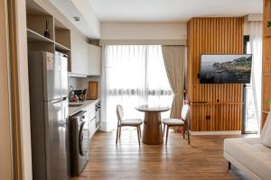 More Del Sol Residences