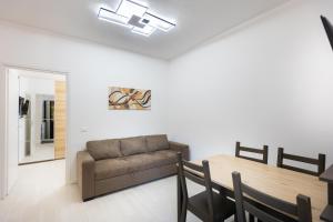 Mantegna Apartment by Rental in Rome