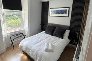 Cosy Perth Apartment - City Comforts