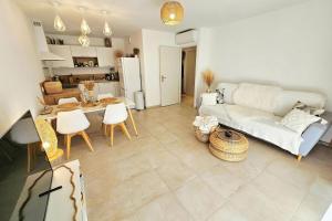 Bright apartment in Puget-sur-Argens
