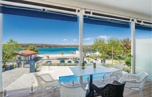 2 Bedroom Awesome Apartment In Punat