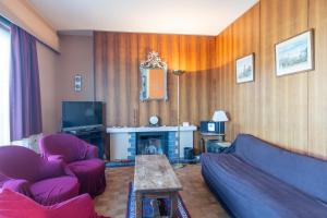 Royal Palace Promenade 76