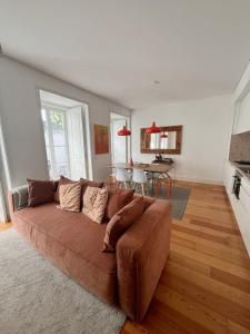 Sol ao Castelo - Downtown w Pool, Terrace, Parking