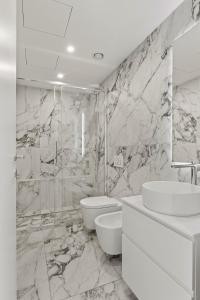 The Golden Duo Two luxury units in one building by Aura Luxury Collection