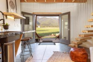 Clark Farm Silos - 5 Silo Mountain View Retreat