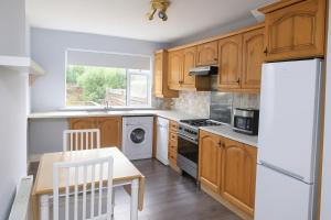 Cozy 2-Bed House in Castleknock with Free Parking