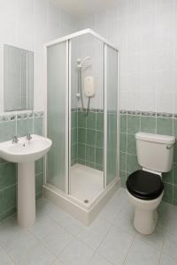 Cozy 2-Bed House in Castleknock with Free Parking