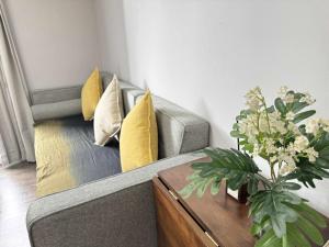 CDO Cozy 2-Bedrooms 2 Toilets View Pool and Garden beside Ayala Mall