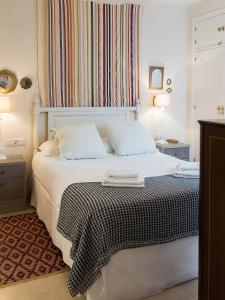 Lirio de Sevilla Apartment with a pool in the old town