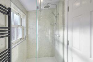 Host & Stay - Rosss View