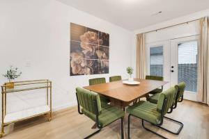 Downtown Luxe-Easy half a mi walk to DT New-Modern